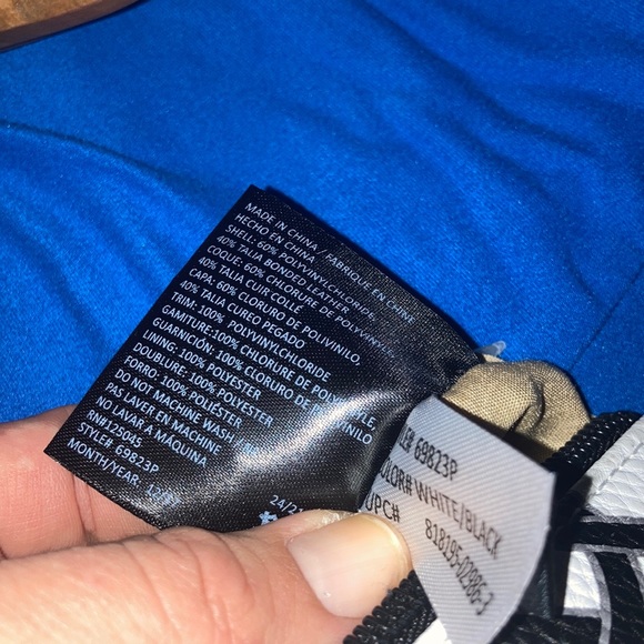 Stone & Co. Crossbody Purse - Picture 13 of 13